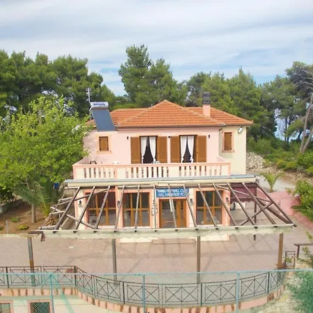 The Pine Tree House