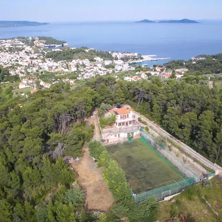Holiday home The Pine Tree House Alonnisos Town
